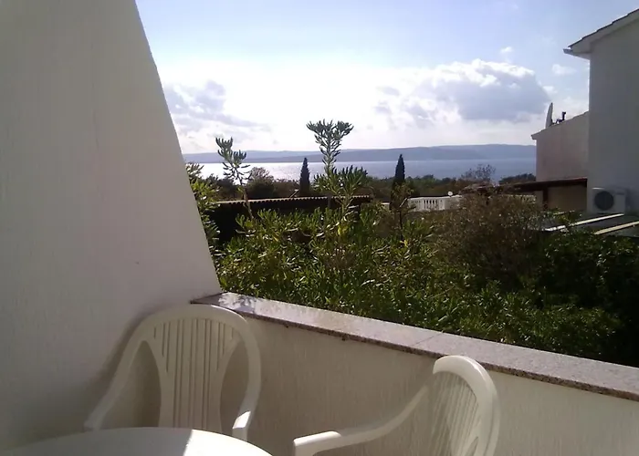 Josip Mit Blick Auf Wasser By Interhome